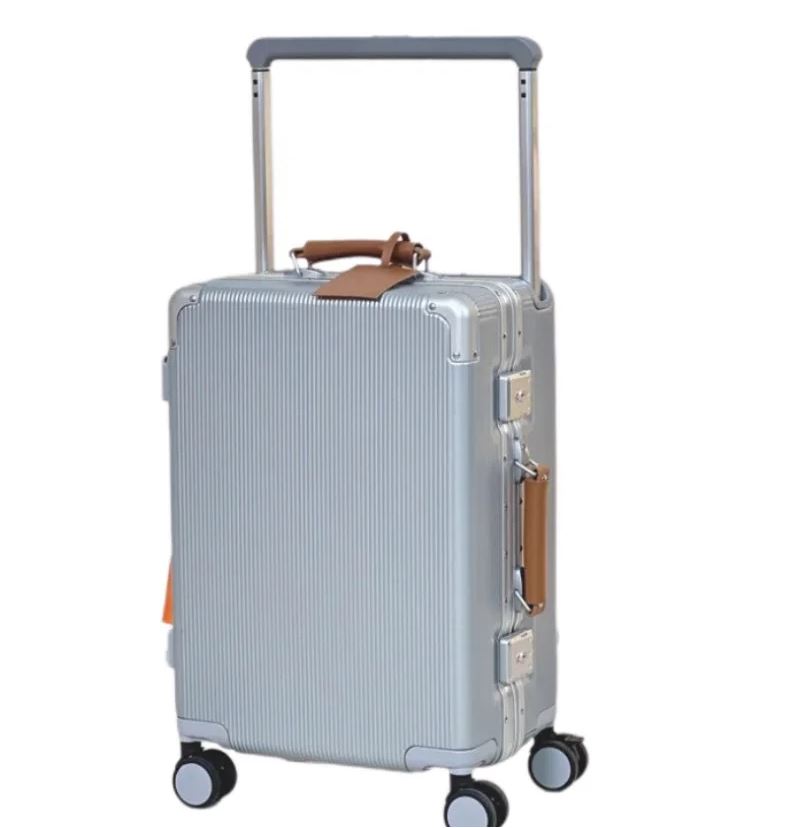 Космический титан